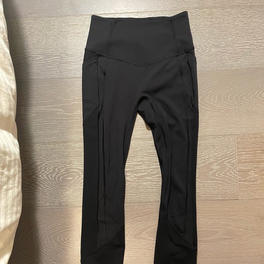 Black lulu lemon